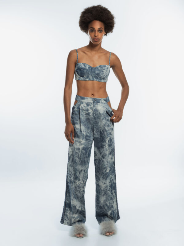 High waisted Cut-Out Pants - Crochet Stripes on the sides